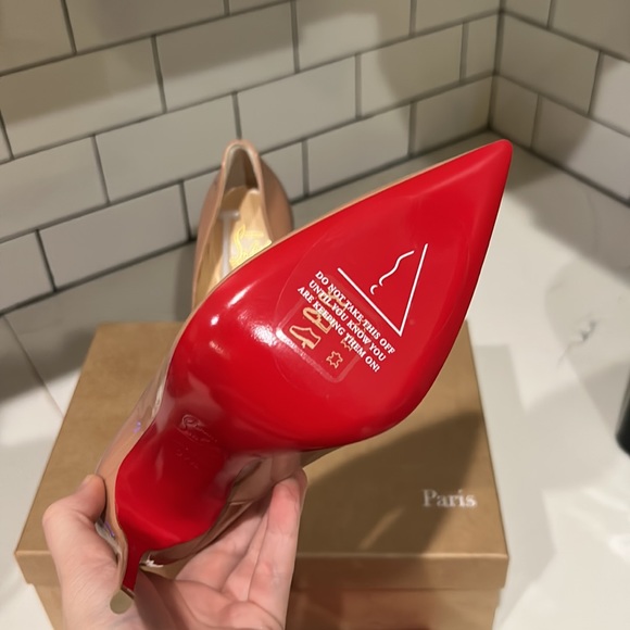 NEVER WORN Christian Louboutin So Kate Heels - Picture 4 of 6